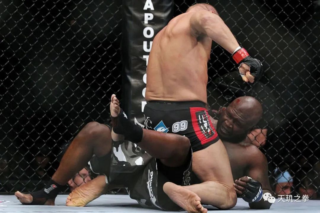 乔恩·琼斯,迈克·泰森,ufc,职业拳王,mma,拳击