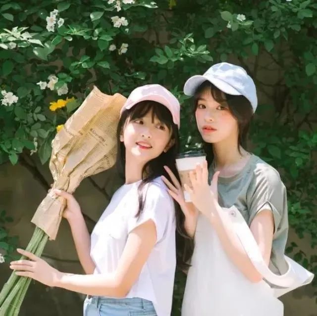 甜美可爱风闺蜜头像高冷且可爱 超级霸气女生头像