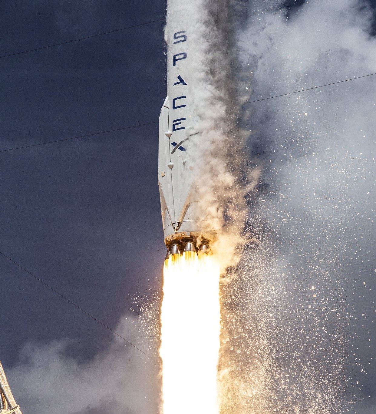 特斯拉跑车装上spacex的火箭引擎会怎样?