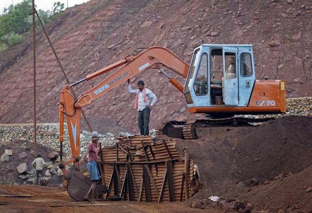 印度铁矿石年出口超3642万吨!中国豪爽买下,印度却面临新难题