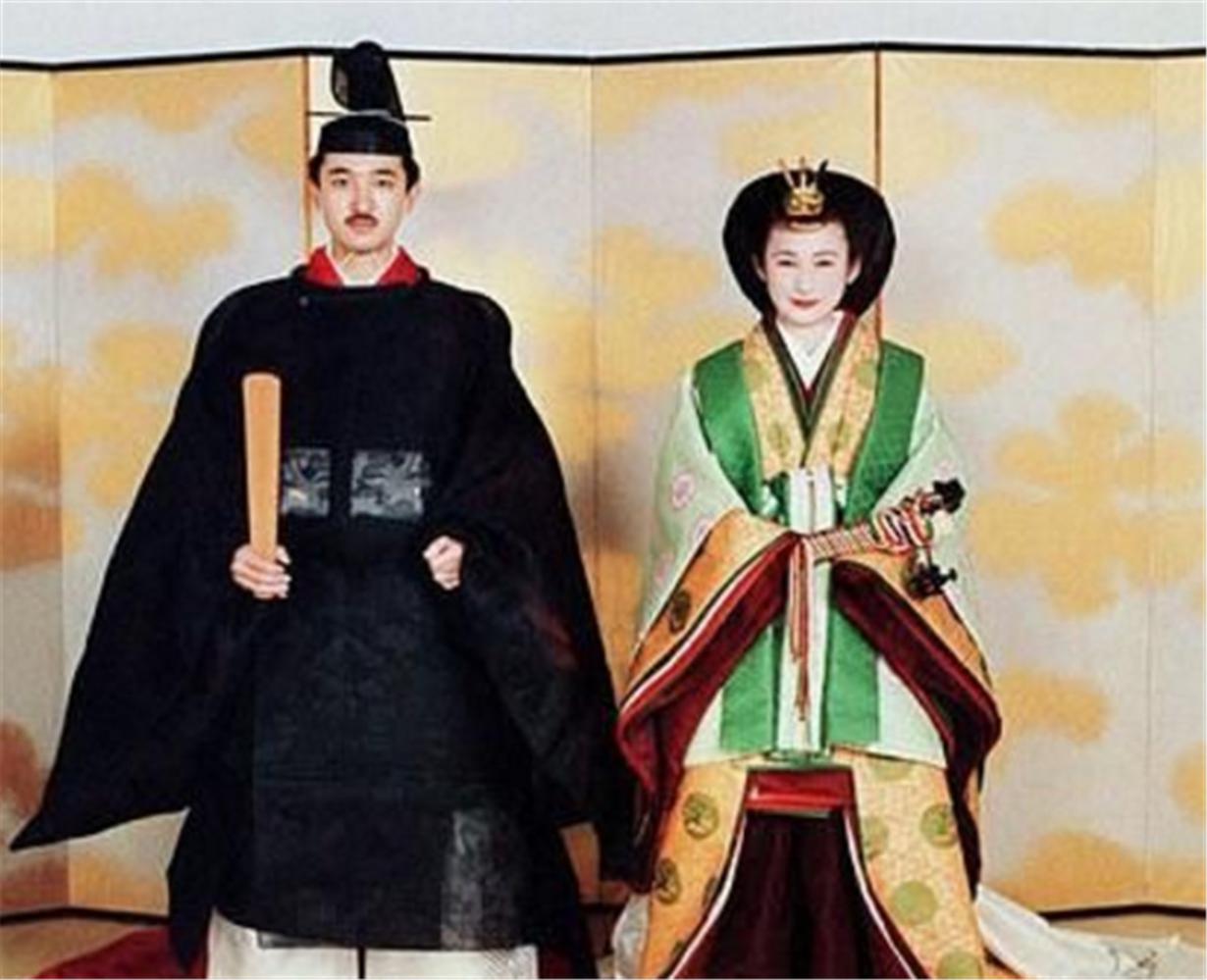 日本天皇是如何挑选女人?这两个条件必须满足,其中一个令人不齿