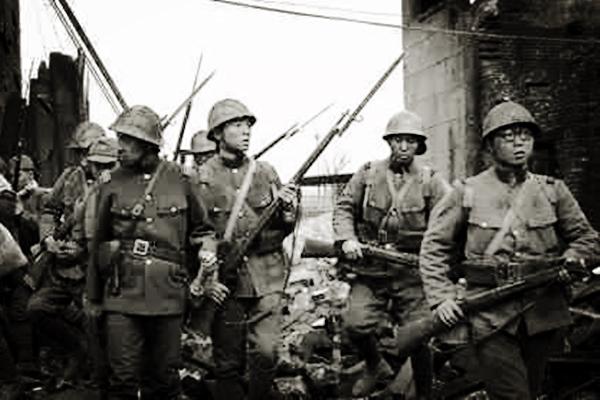 日本帝国覆灭记——日军兵临印度,美军看似强大,实则外强中干