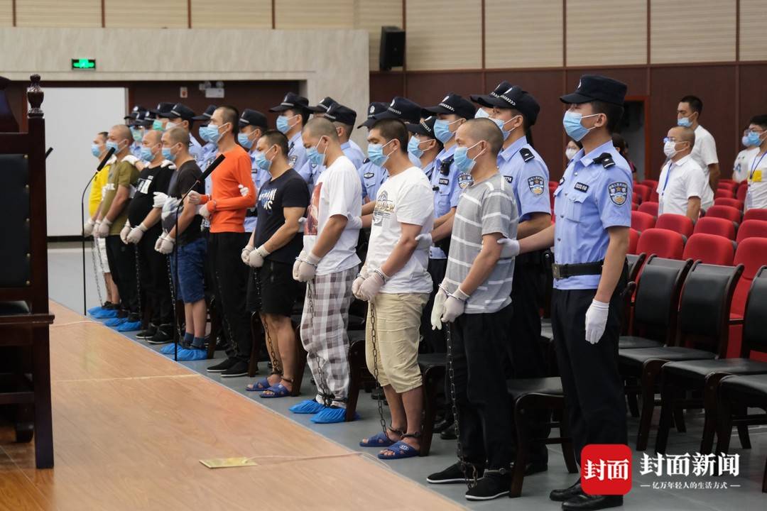 四川泸州建市以来最大"毒案" 公开宣判 2人死刑4人死缓3人无期