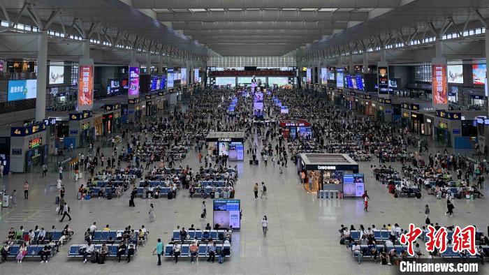 长三角铁路,候车室,疫情防控,上海