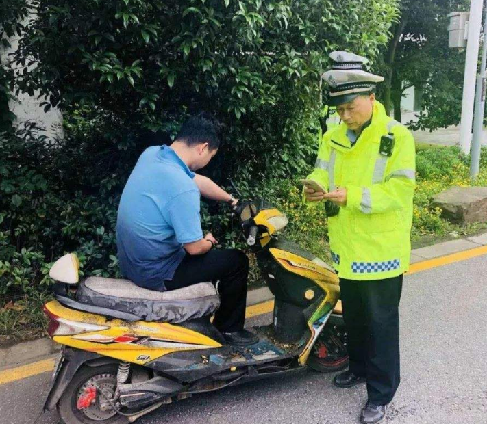 7月起这种电动车不准上路,逮到不管是谁一律罚,吃亏别