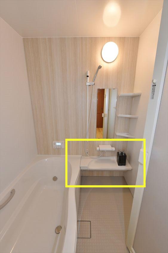 学学日本,卫生间不到3㎡还给浴缸延长10公分,舒舒服服