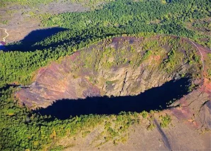 东北沉睡了50万年的火山,如今"蠢蠢欲动",这是什么原因?