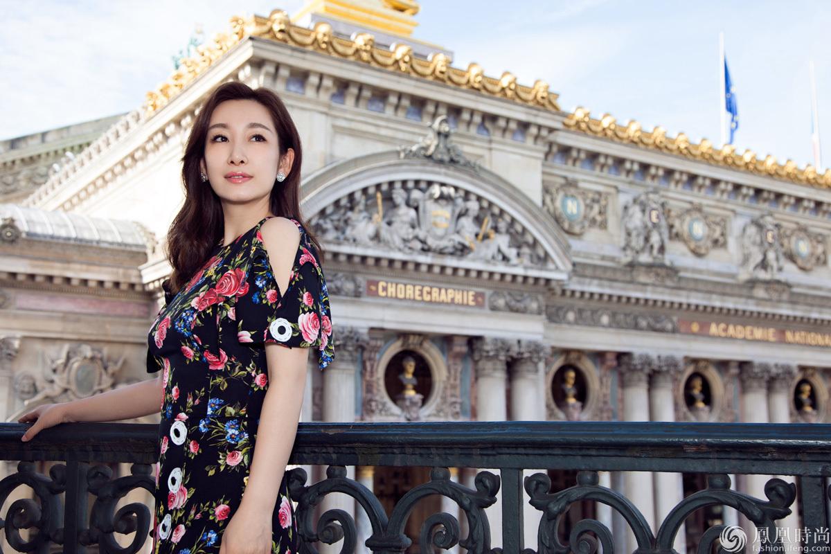 图集:分享实力派女星秦海璐高清壁纸,赶紧收藏吧!