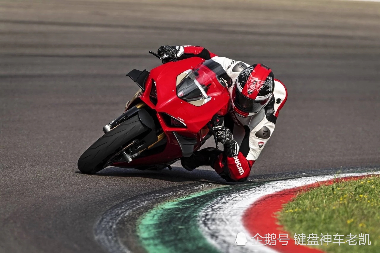 自带"小翅膀,鲨鱼鳃",杜卡迪新款panigale v4/v4s上市