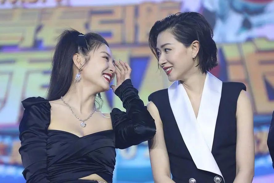郭碧婷肚子都大成这样了,还不敢承认怀孕啊?