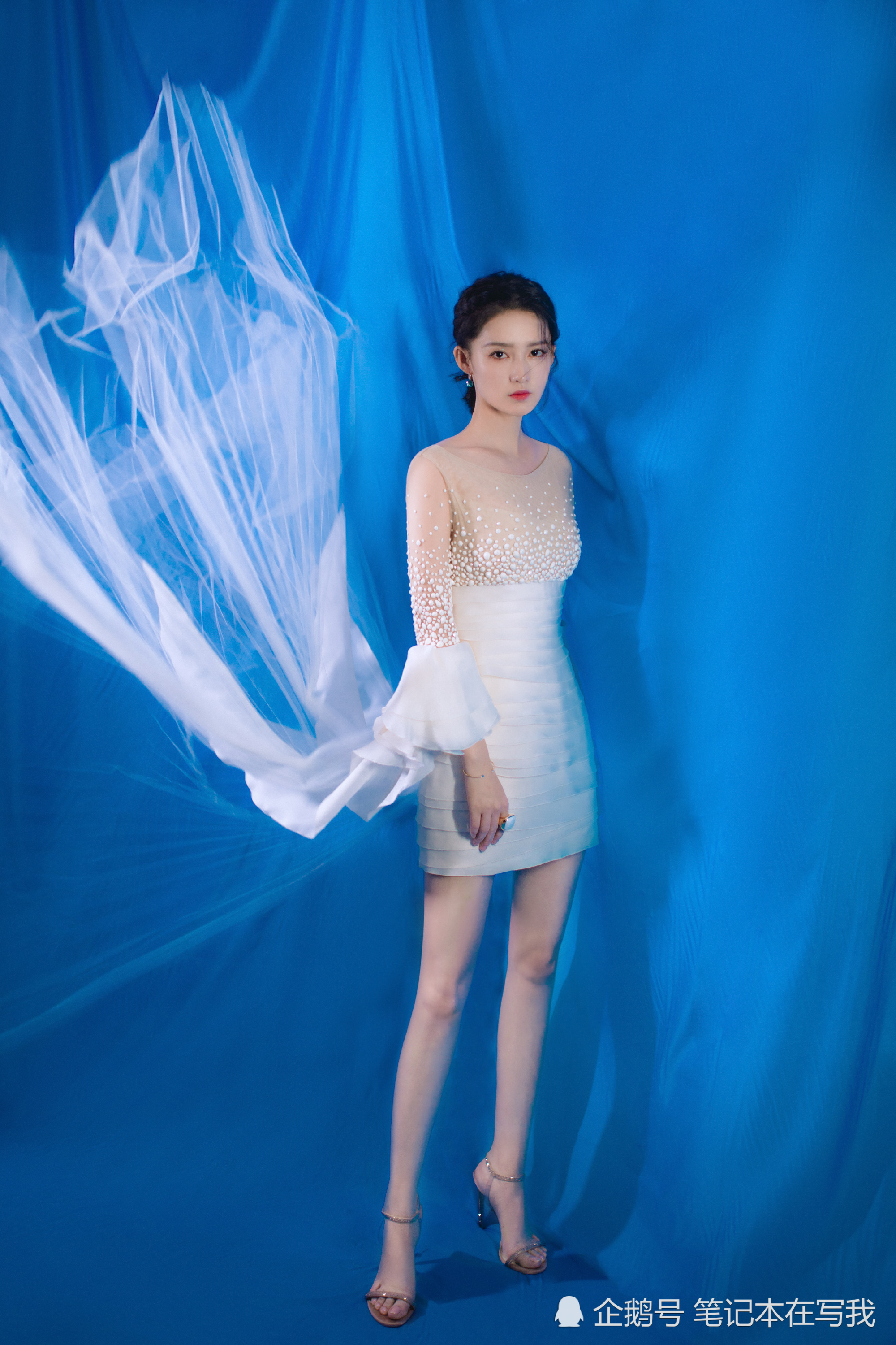 美女明星图片李沁