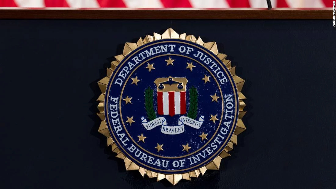 美国明尼阿波利斯州,消防员的储物柜里发现上吊用的绳子,惊动fbi