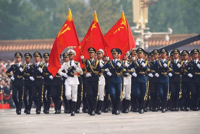 少年有个军人梦,近视成了