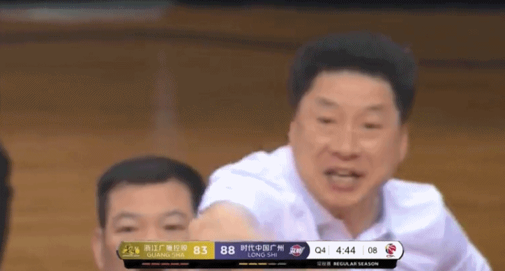 cba又一神队,能赢辽宁广厦却输两弱旅,李春江从咆哮到
