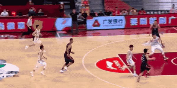 cba-广东大胜福建夺18连胜 易建联32分加冕常规赛篮板