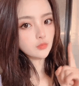 为什么杨超越可以,鞠婧祎就不可以?