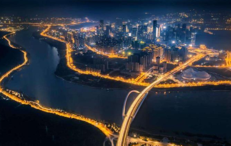 广东一座黑马城市,马云投了50亿,华为100亿,刘强东300