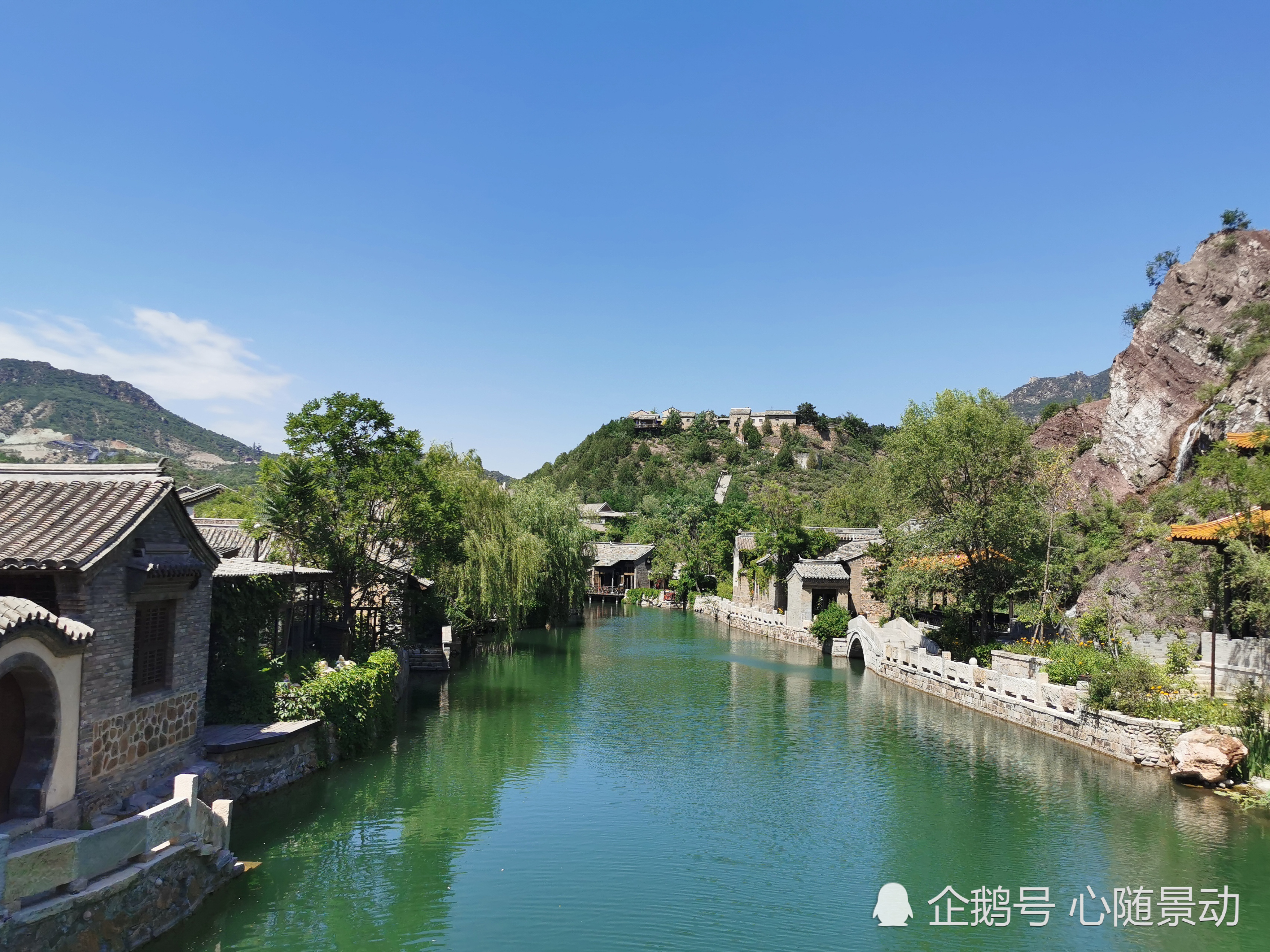 背靠司马台长城,坐拥鸳鸯湖水库,这座小镇成为北京市的一道风采