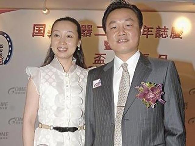 黄光裕把公司所有违法行为全部揽在自己身上,让家人从法庭上把妻子