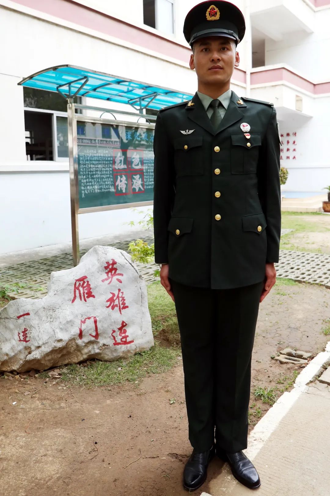 身高1米92,模特冠军,扣篮王……男神来当兵了