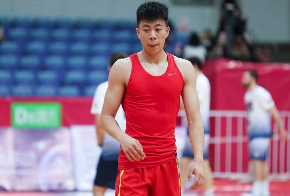 张镇麟确定加盟辽篮!为辽宁队感到高兴,但也为中国篮球感到悲哀