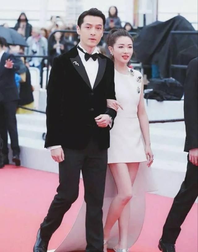 胡歌的"前女友们"乘风破浪去参加女团选秀!网友:就差你了