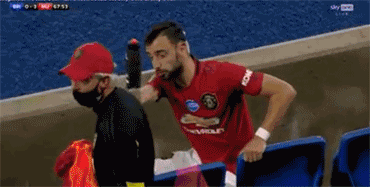 曼联15场不败仅次于拜仁,索帅揭示成功秘诀!b费喝牛奶