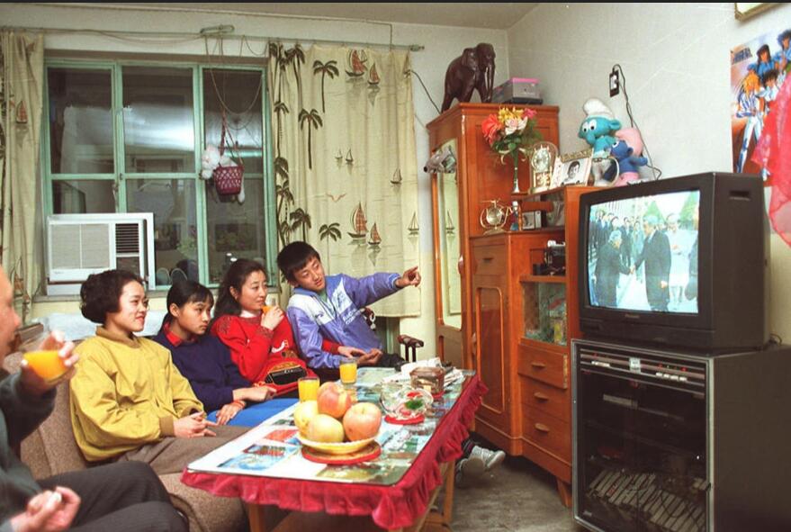 直击上世纪八十年代,中国土豪家庭的真实生活,一台电脑价值3万