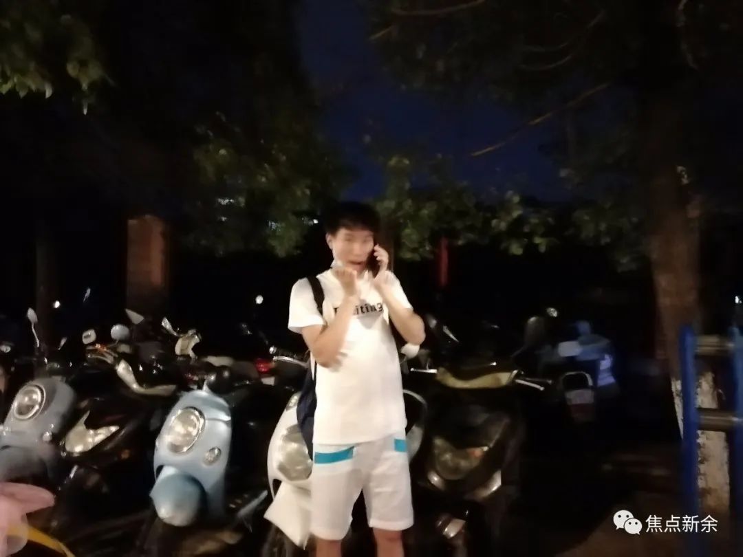新余一中附近发生一起交通事故,这个美女,我想认识她