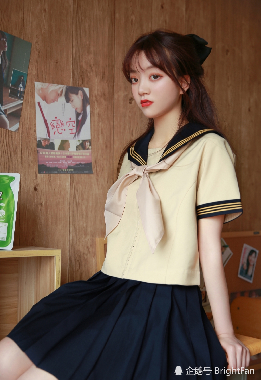 jk制服美女清纯阳光可爱俏皮写真图片