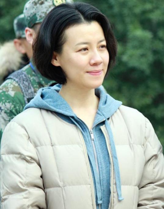 后来刘琳嫁给了这位全心全意对待自己的富豪老公, 结婚之后依旧是
