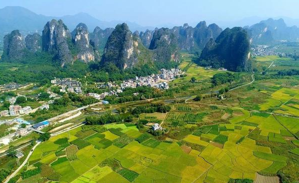 桂林山水甲天下,小桂林,英西峰林,广东,桂林,喀斯特地貌