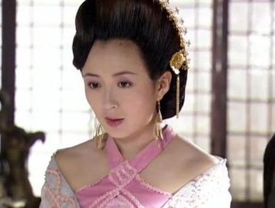 在《至尊红颜》里把情同手足的小多做成 人彘 的徐盈盈!