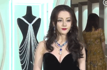 生图比精修更能打?一起把"迪丽热巴绝美"打在公屏上