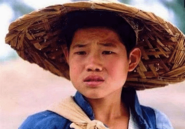 《小兵张嘎》16年后,嘎子变硬汉,英子变女神,曾被遗忘