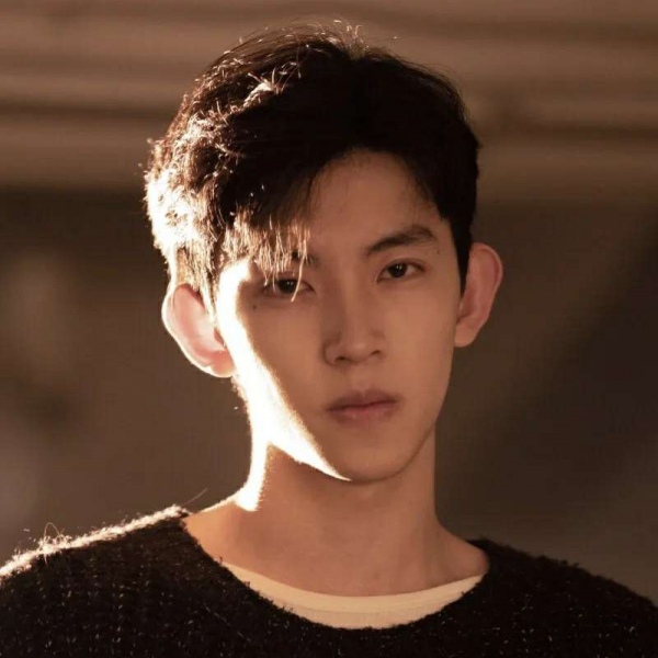 男头‖帅帅的男孩子也太招人稀罕了,内含我的新墙头12g网上冲浪男孩小