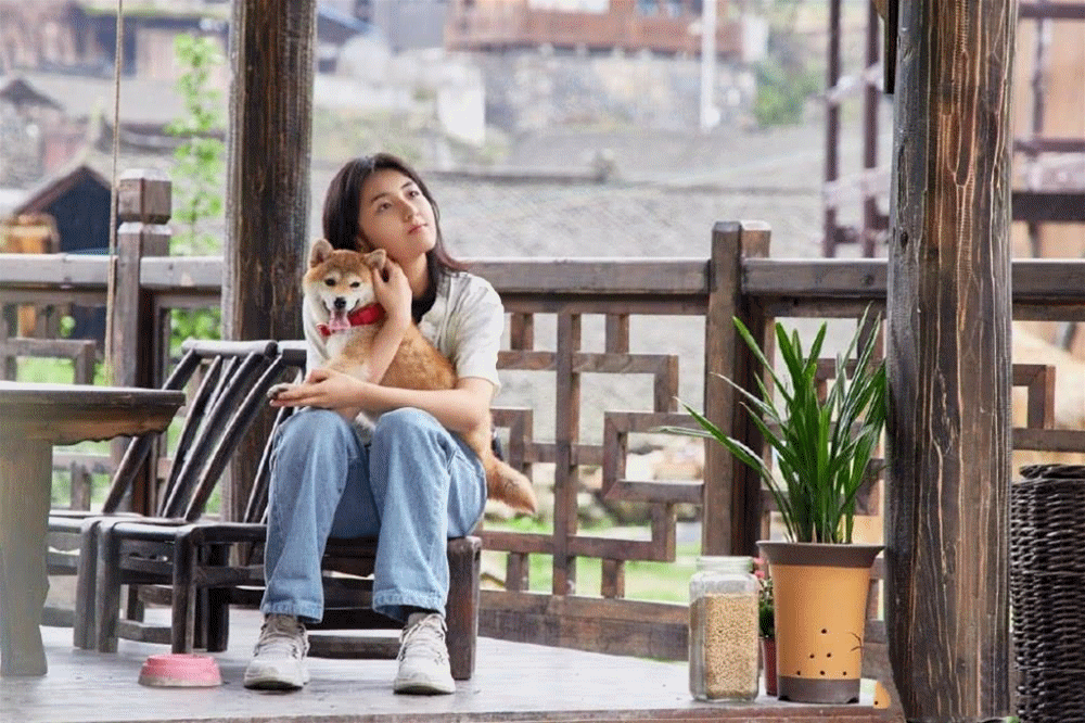 《向往4》黄磊为啥那么宠张子枫?看到她起床做的第一件事,全明白了!