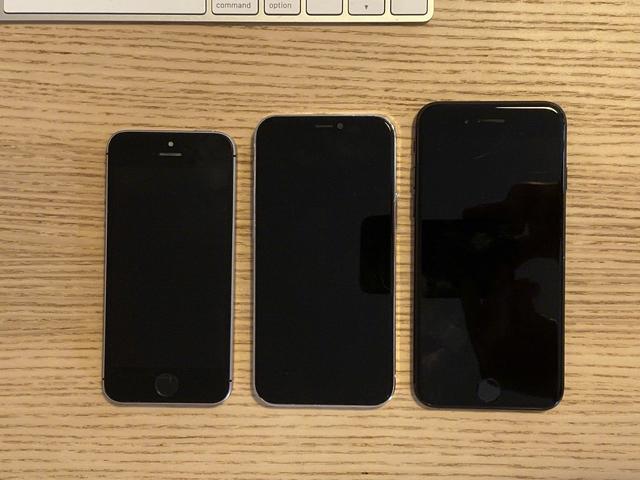 iPhone11promax黑色,iphone12promax黑色 苹果三款小尺寸iphone,你选谁?