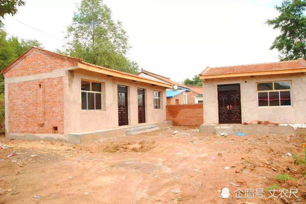 哪一条规定明确要求农村房屋只允许翻建一次,所以说这个传言并不真实