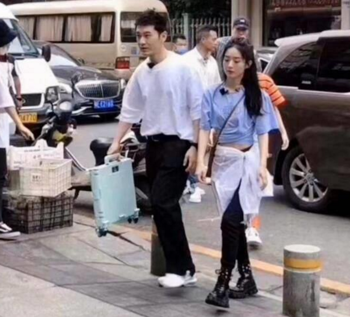 赵丽颖《中餐厅》传路透!生图颜值太能打,我的眼光离不开蚂蚁腰