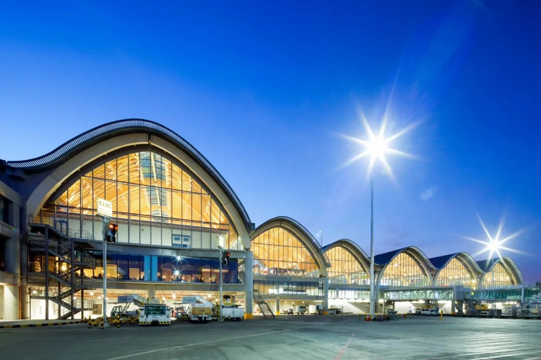 机场客运大楼设计——跨度30m的木拱结构