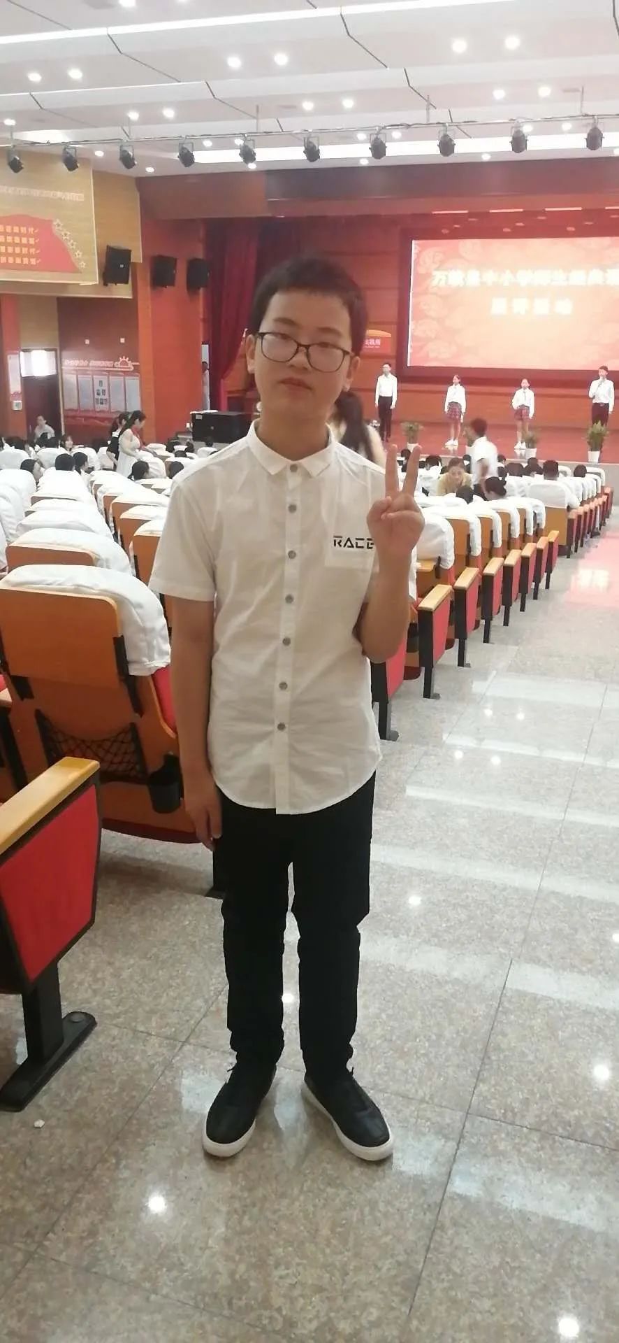 中心小学,白水乡,谢天阳,万载中学,李金玲
