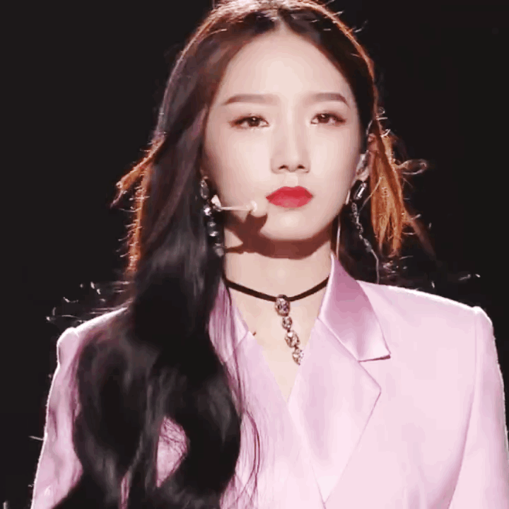 孟美岐: