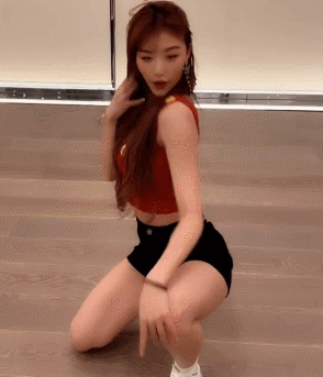 的职位,就让虞书欣,许佳琪,喻言,谢可寅等人的站位以及顺序发生变化