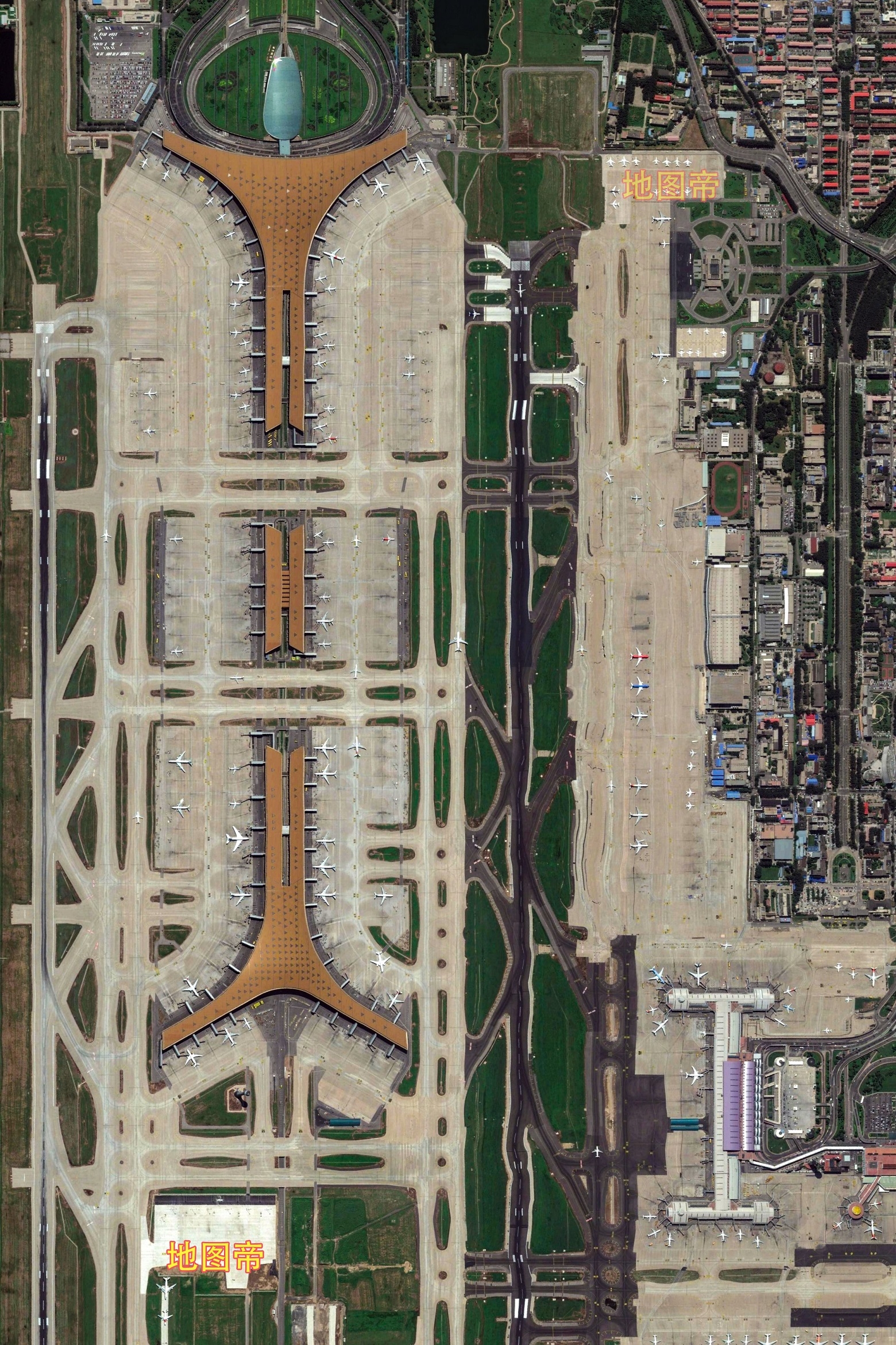 北京首都国际机场是国家门户机场,4f级国际机场,世界超大型机场.