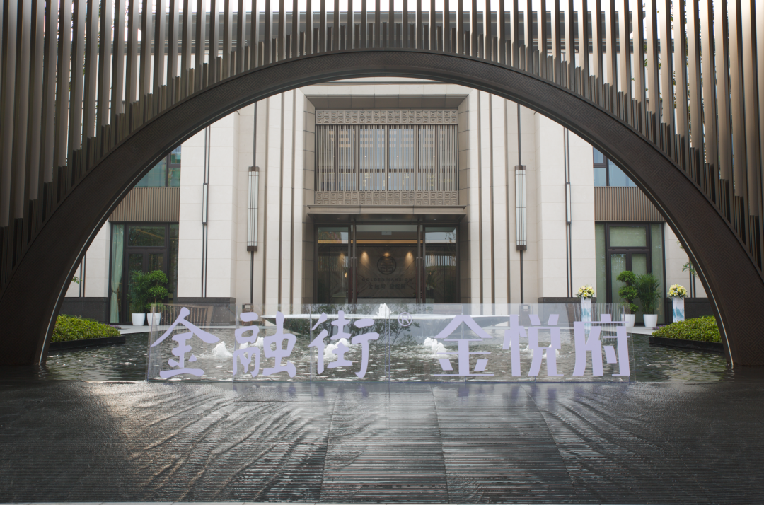 均价已破两万的当下,大鸿梅强势崛起了