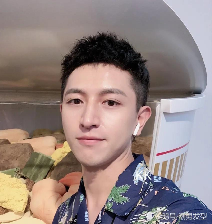 男生发型,时尚发型,发型设计,发型,潮男发型