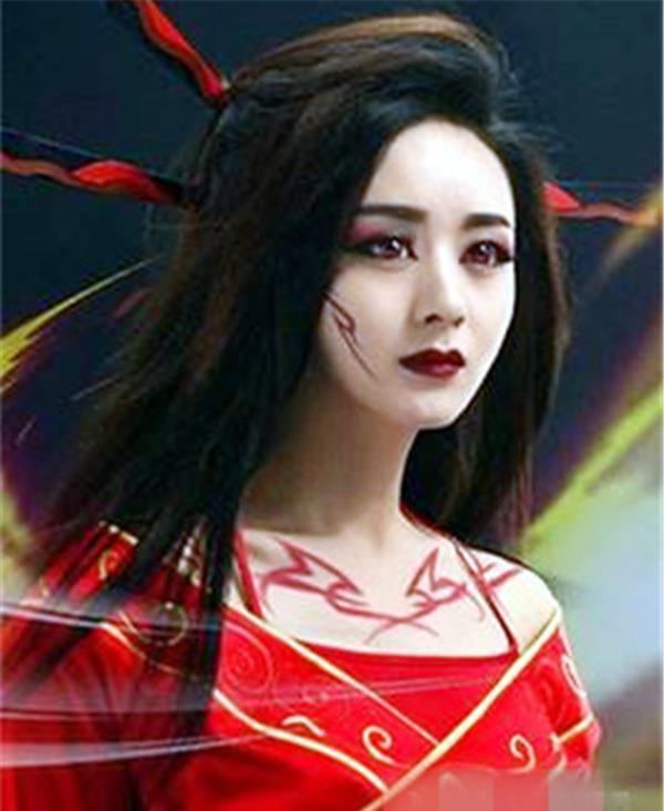 都是黑化入魔,别人都是红眼睛像厉鬼,偏偏嘉伦走了"野