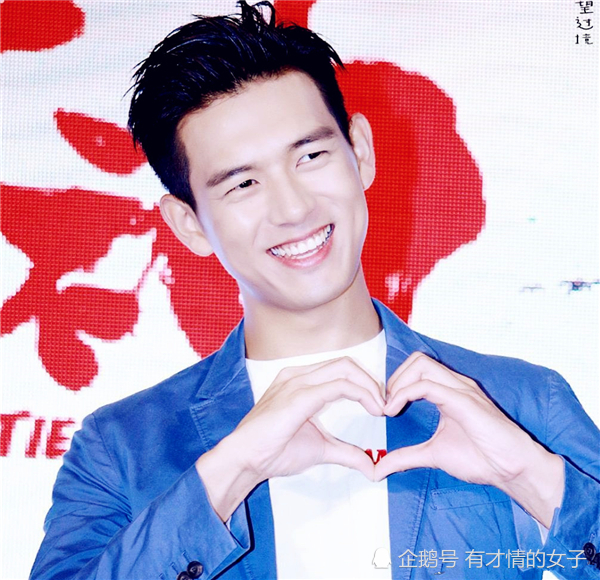 "长得帅,笑起来却很憨"的男星,李现上榜,看到他:粉丝疯了