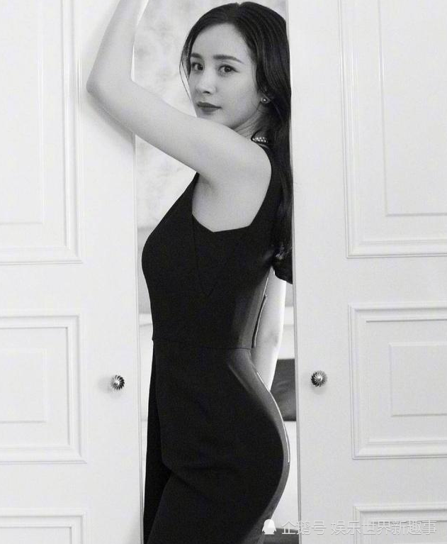 杨幂为显好身材费尽心机?被曝用"假臀",现场假体移位不忍直视